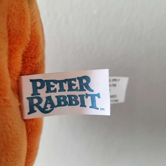 Peter Rabbit Plush - Picture 6 of 7